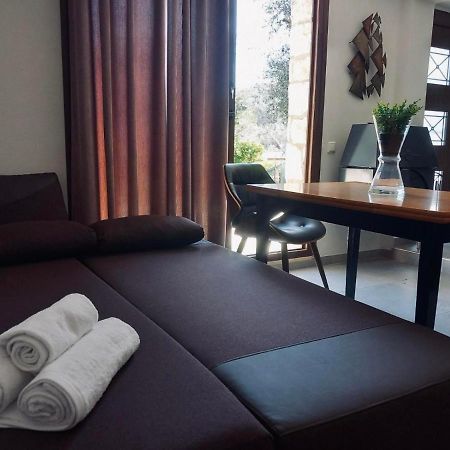 Moxy Paxos Apartments 가이오스 외부 사진