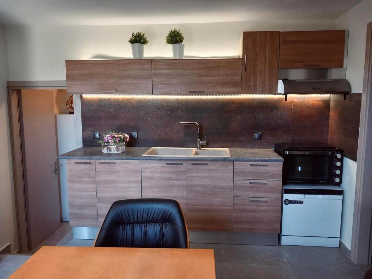 Moxy Paxos Apartments 가이오스 외부 사진
