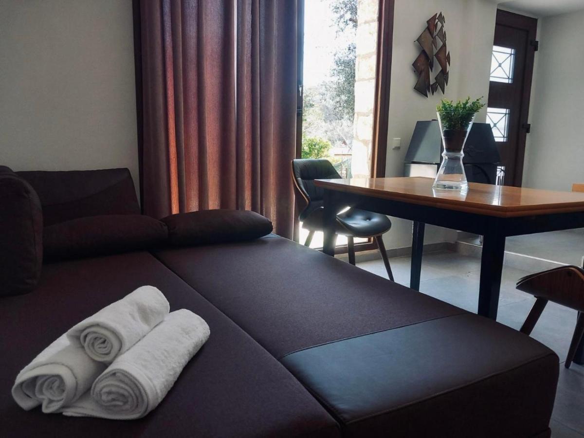 Moxy Paxos Apartments 가이오스 외부 사진